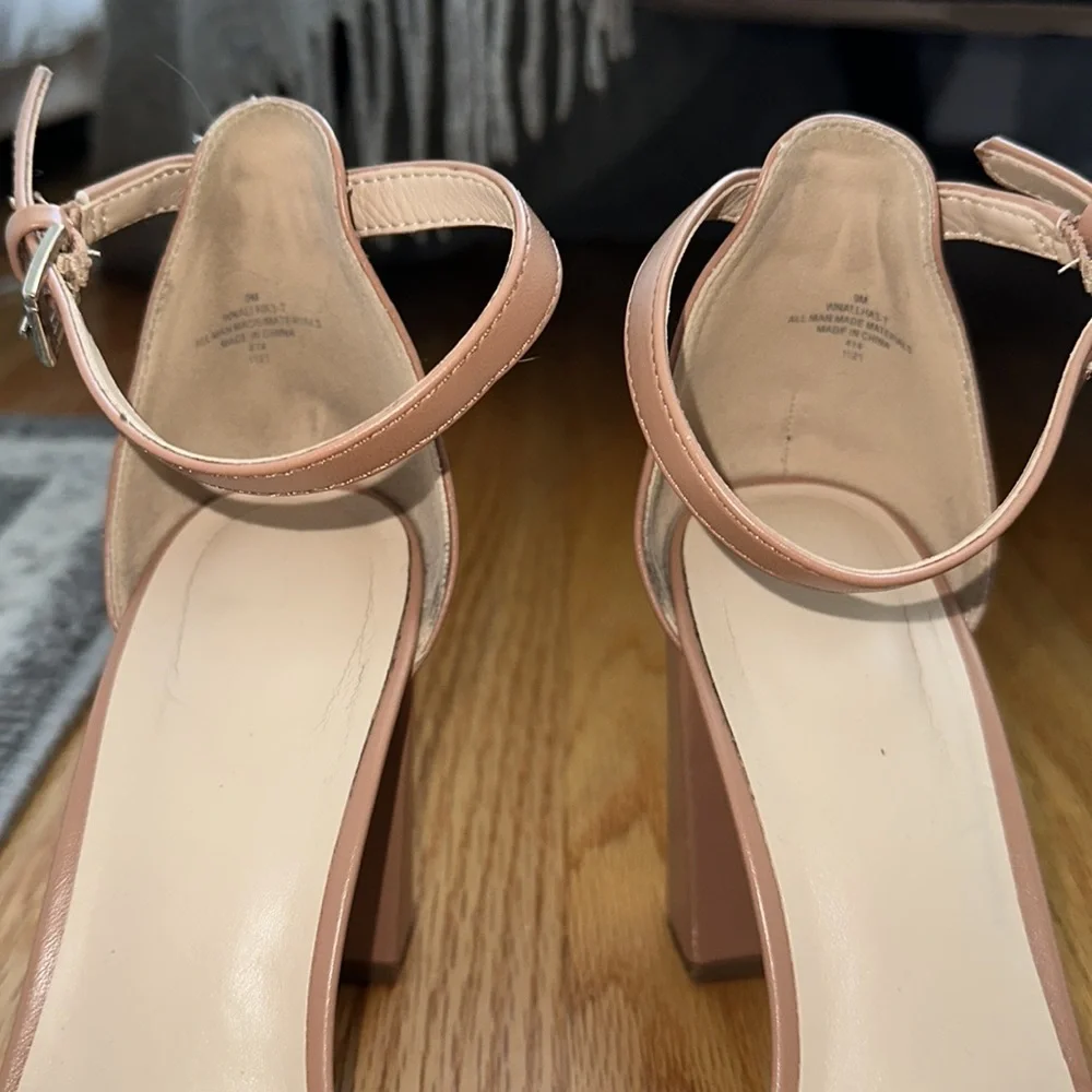 Nine West worn handful